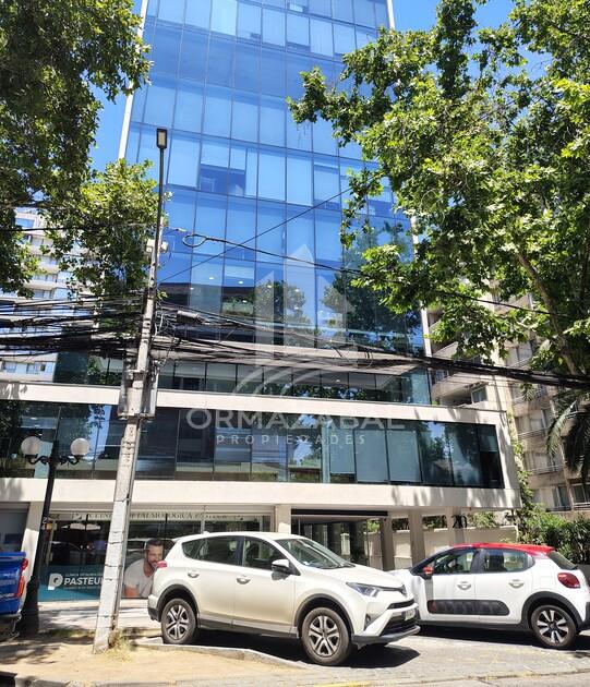 VENTA OFICINA CLINICA ODONTOLOGICA PADRE MARIANO, PROVIDENCIA