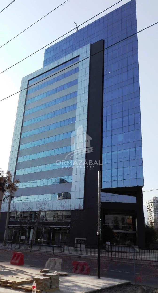 MODERNA Y FUNCIONAL EN ALONSO DE CORDOVA, METRO MANQUEHUE, LAS CONDES