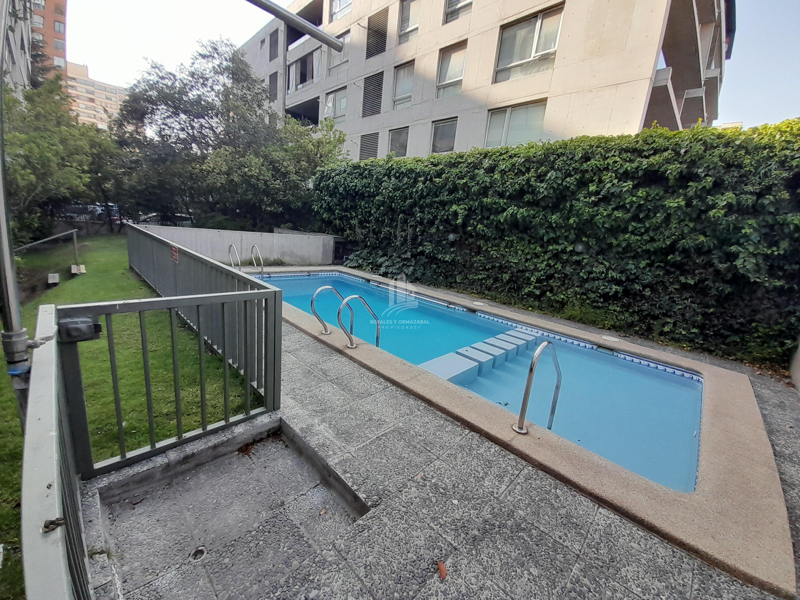 ARRIENDO DEPTO. EN MARTIN ALONSO PINZON, EN BARRIO RESIDENCIAL DE  LAS CONDES 3D 2B 